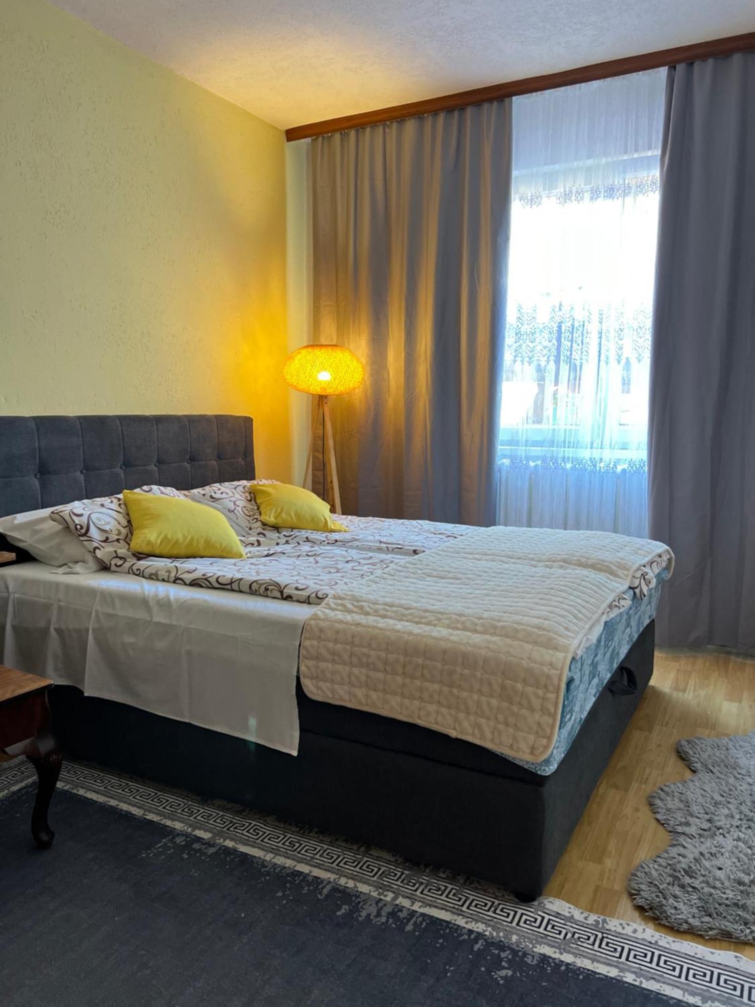 Hrasnica Guest House Bosnian House מראה חיצוני תמונה