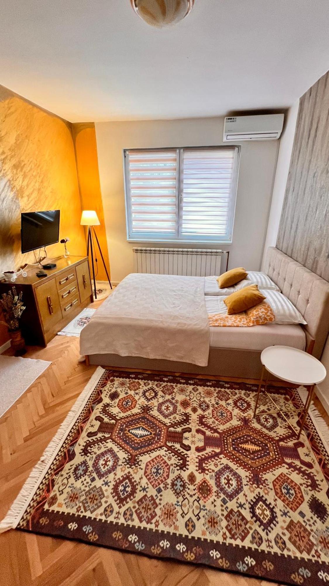 Hrasnica Guest House Bosnian House מראה חיצוני תמונה