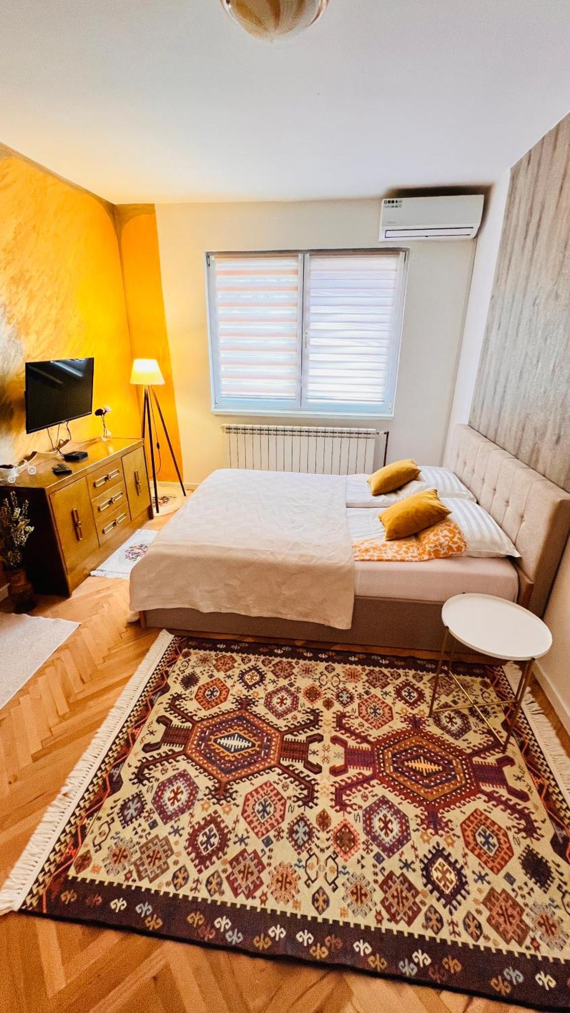 Hrasnica Guest House Bosnian House מראה חיצוני תמונה