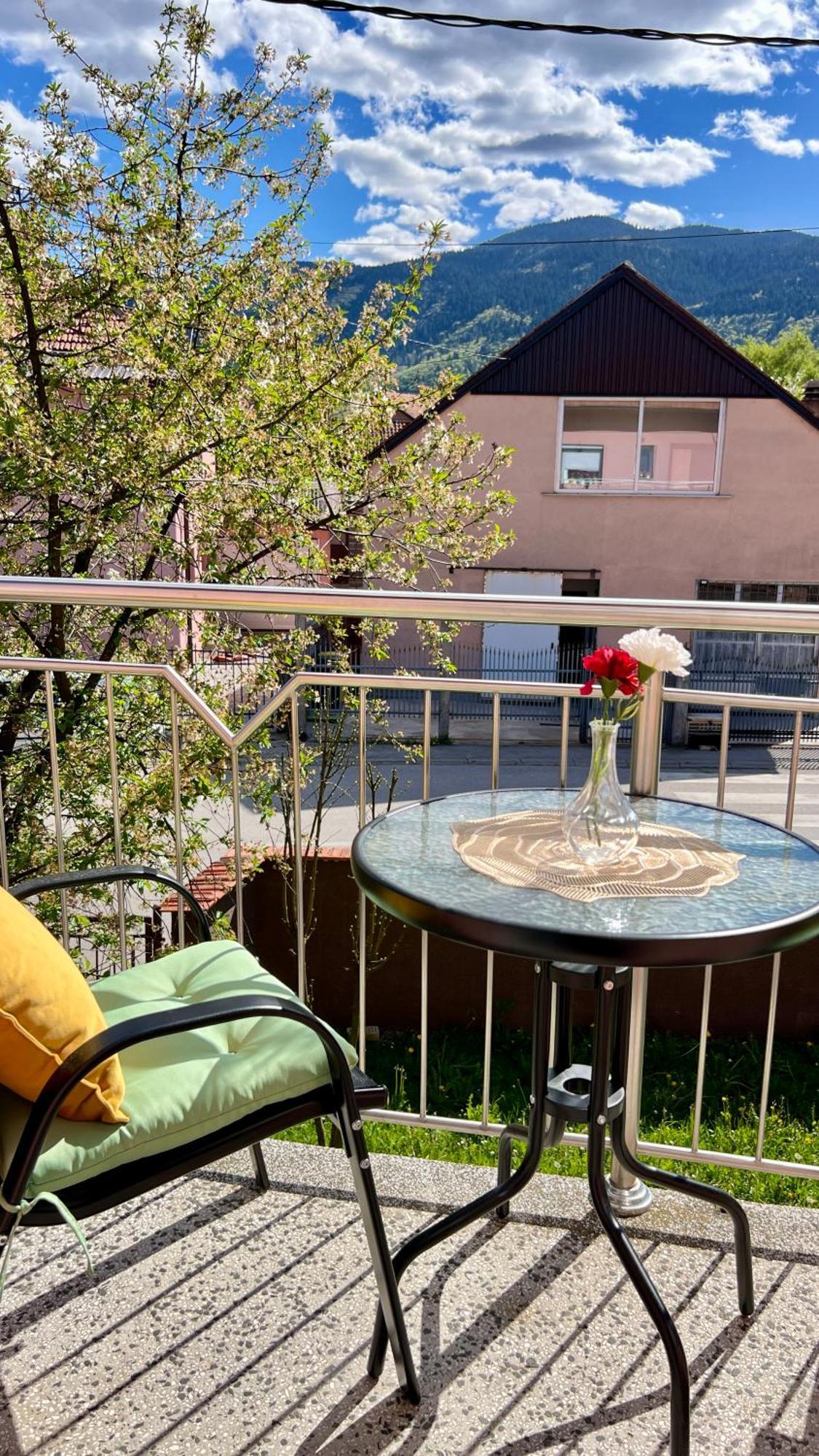 Hrasnica Guest House Bosnian House מראה חיצוני תמונה