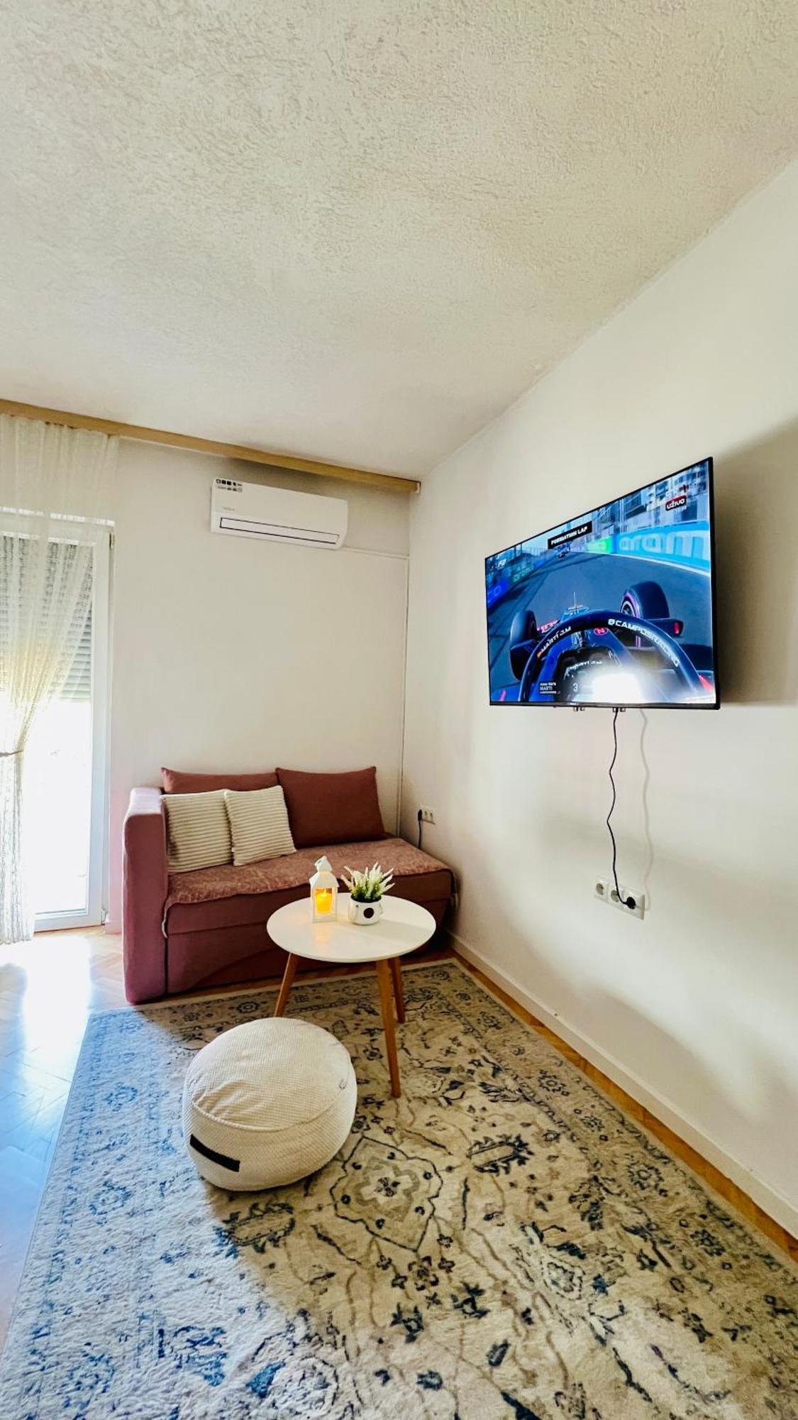 Hrasnica Guest House Bosnian House מראה חיצוני תמונה